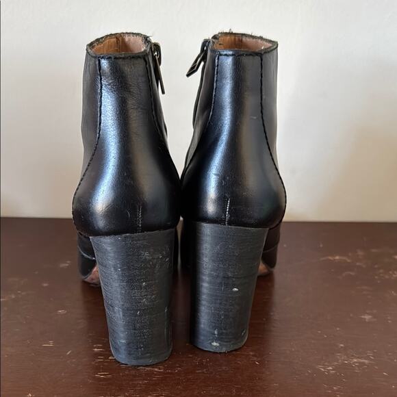 Madewell | Black Leather Ankle Boots Size 5 - Picture 5 of 10